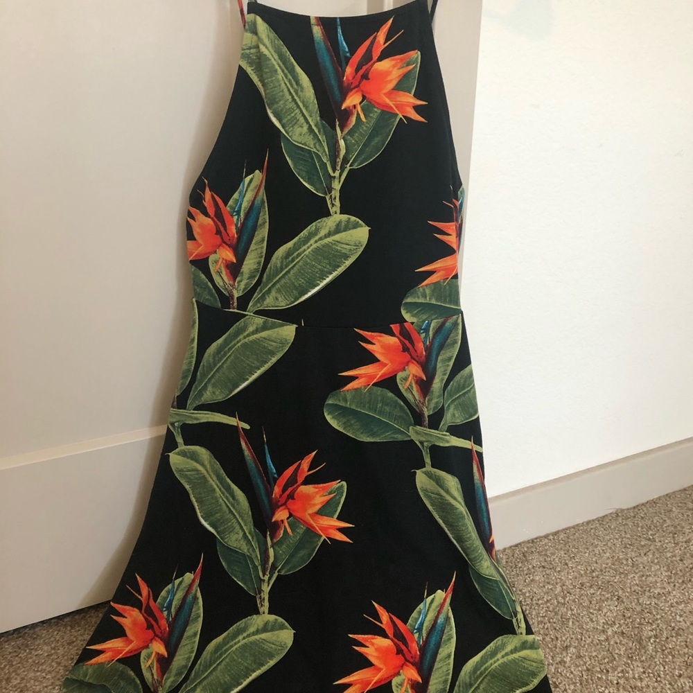 Blackless Dress